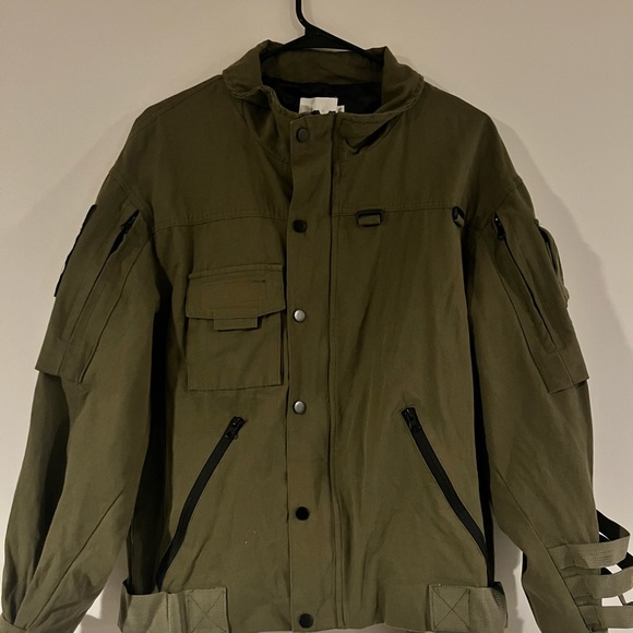 Strappy jacket - Picture 2 of 12